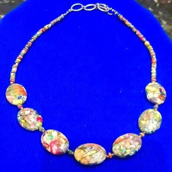 BEAUTIFUL beaded pearl necklace with multi colors and designs.. - Picture 1 of 5